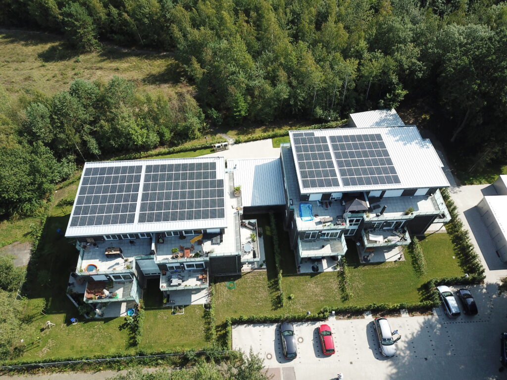 Einmalig: Fast autarkes MFH mit Flatrate-Miete